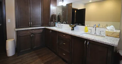 Vanities, vanities — detail 4