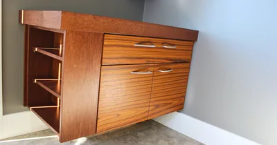 Vanities, vanities — detail 7
